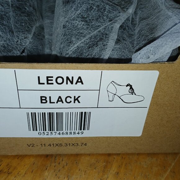 New in the box, Black Suede Journee Collection Leona Ankle Bootie - Picture 11 of 12